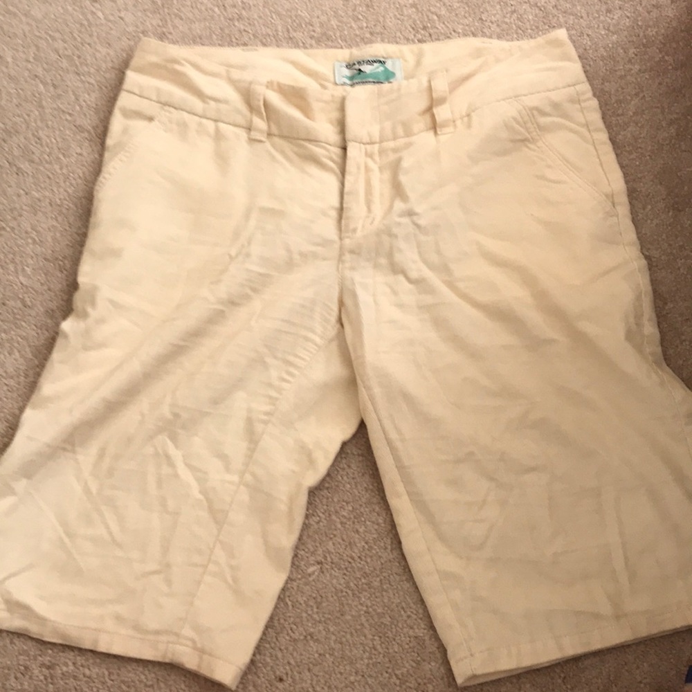 Castaway light yellow women’s shorts size 4